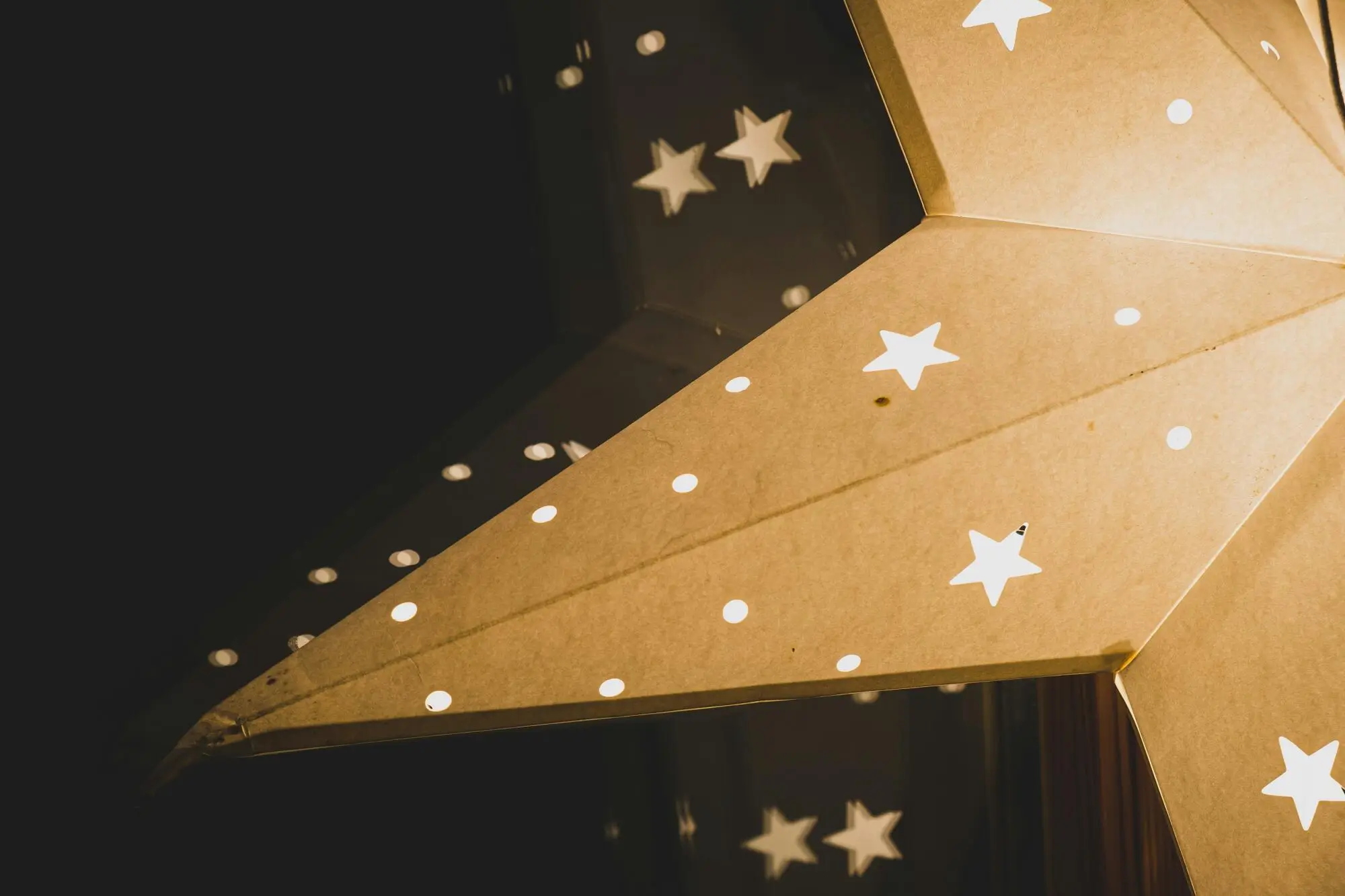 HOA Holiday Decorating: Creating Festive Spirit in Your Fort Lauderdale Community