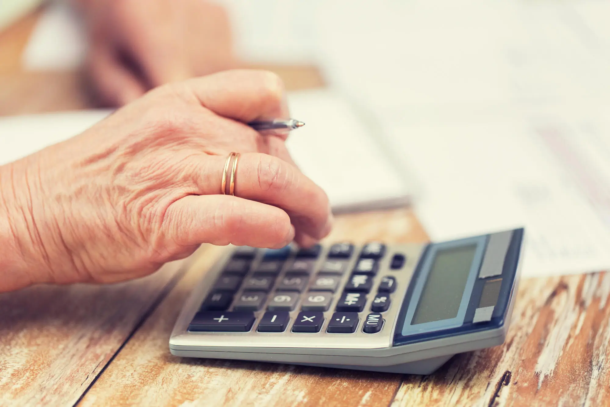 Unveiling HOA Fees: What Homeowners in Fort Lauderdale Need to Know